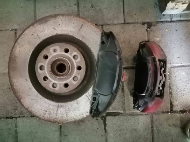 VW Audi 345mm 4 dugatty�s els� f�k A3 A4 A5 A6 TT Golf 5 6 7 8
