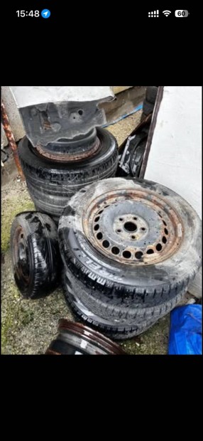 VW Audi 5x112 15" lemezfelni 57,1 agyméret