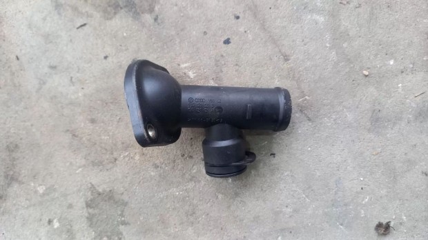 VW Audi Seat Skoda 2.0 16V PD Termoszt�th�z termoszt�t h�z csonk 5688