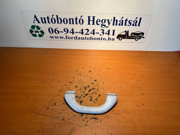 VW Bora 1.9 TDi (1999) (1J2) kapaszkodó