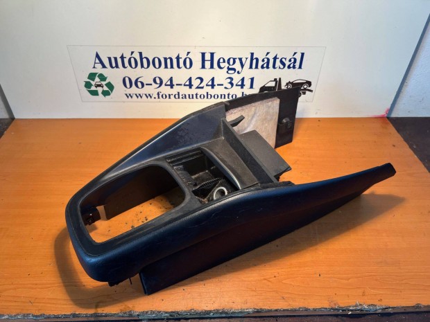 VW Bora 1.9 TDi (1999) (1J2) középkonzol