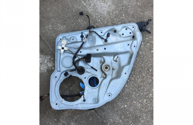 VW Bora _ hts ablakemel szerkezet / jobb