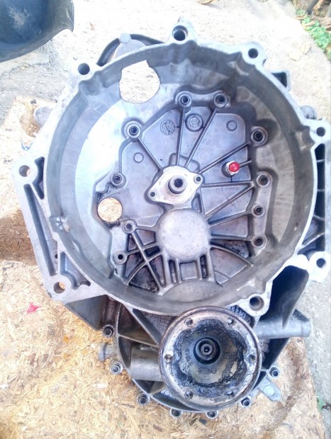 VW Caddy 2.0 Pdsdi sebessgvlt (2004-2010 5-s vlt)