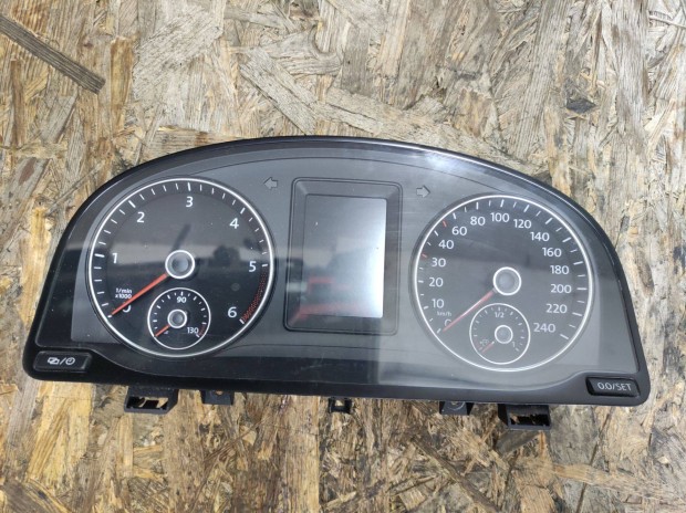 VW Caddy IV 2015-2020 2.0 TDI kilométeróra óracsoport