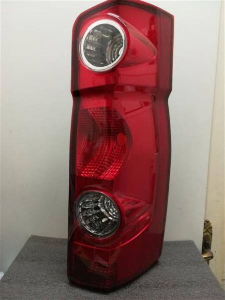 VW Crafter h�ts�l�mpa jobb busz 2006,04 -> 2013,05 �res, gy�ri �j