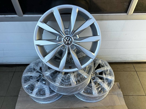 VW Dijon j Gyri Felni