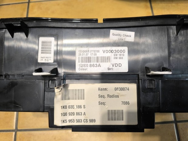 VW EOS diesel kis kijelzős óracsoport 1K0035186S /1Q0920863A/1K595503C