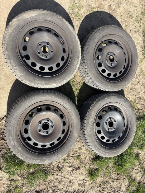 VW Felni 205/55 R16 téli gumi