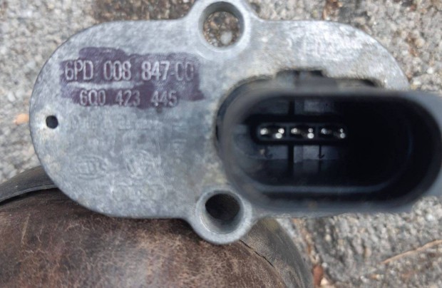 VW Fox kormnyszg jelad