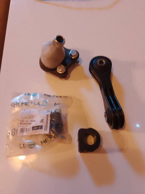 VW Golf4/Bora fut�m� �j alkatr�szek.Egyben