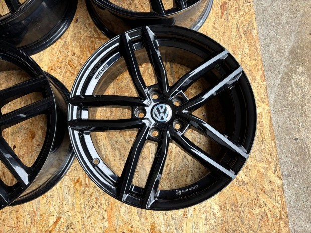 VW Golf 18" 5x112 fekete alufelni elad 18 coll Caddy Jetta