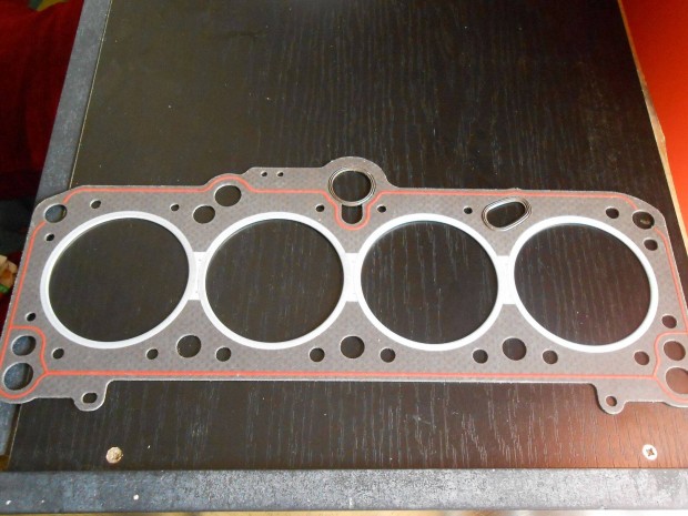 VW Golf 2 1,6 D.- Transporter hengerfej tmts .alkatrsz, tmits