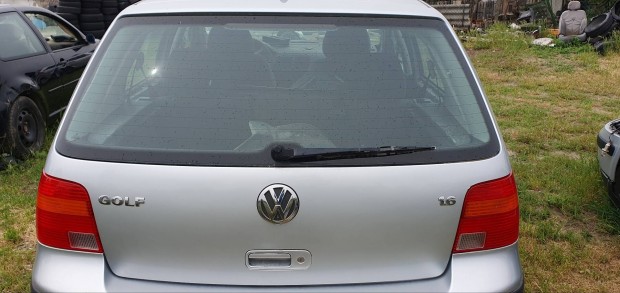 VW Golf 4 Csomagtérajtó