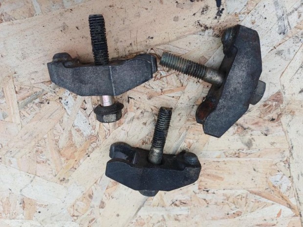 VW Golf 4 (1997-2003) 1.9Tdi Diesel Porlaszt� Lefogat� 3db