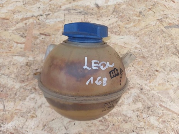 VW Golf 4 (1997-2003) Kiegyel�t� Tart�ly