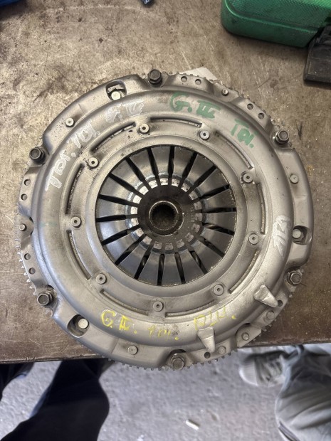 VW Golf 4 kuplungszett elad�