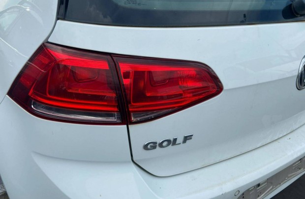 VW Golf 7 Kalaptartó , Gyári (2012-19)