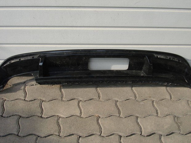 VW Golf 7 Kombi R-Line hátsó lökhárító alsó diffuzor 5G9807568H 2013-t