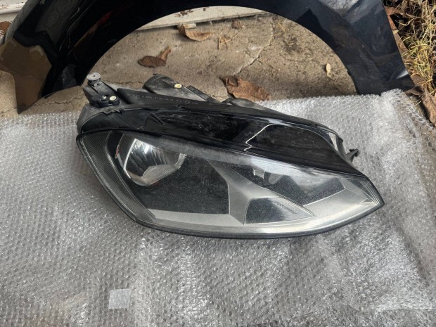 VW Golf 7 fényszóró, sárvédő