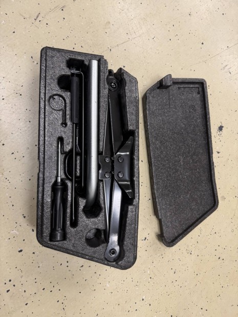 VW Golf 7 gy�ri emel� k�szlet vonoszem