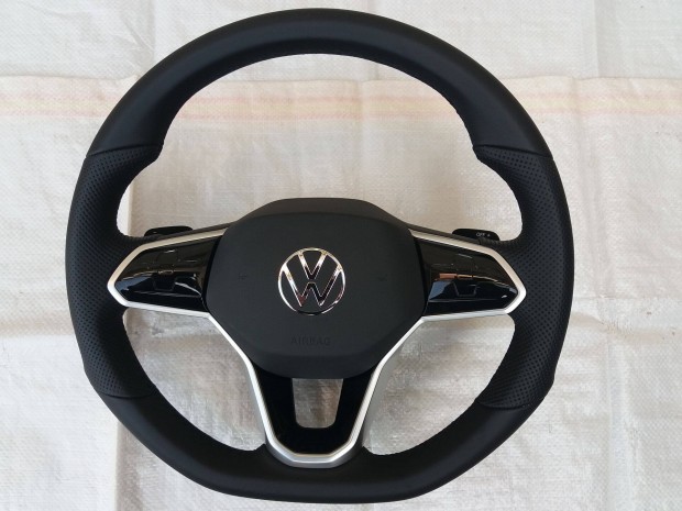 VW Golf 8 F1 váltós érintős multikormány