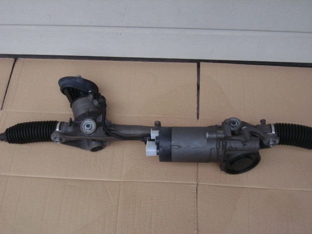 VW Golf 8 Skoda Octavia IV Seat Leon Cupra Formentor Korm�nym�