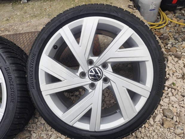 VW Golf GTI bergamo gyári alufelni 5x112 18"