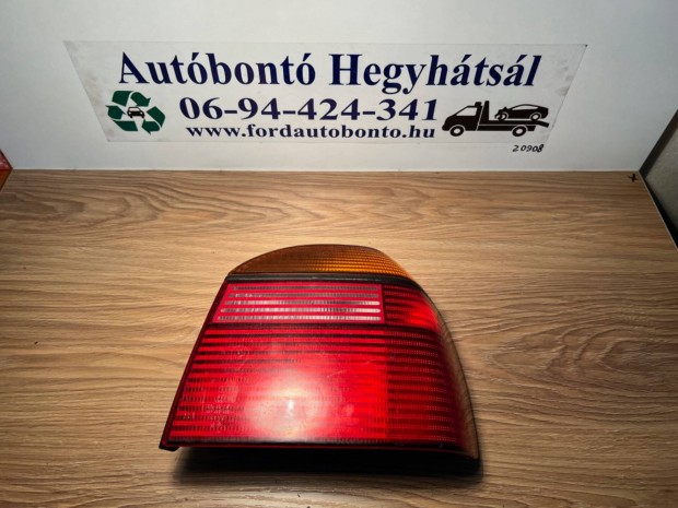 VW Golf III jobb hátsó lámpa