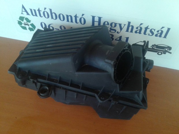 VW Golf IV 1.6B légszűrőház