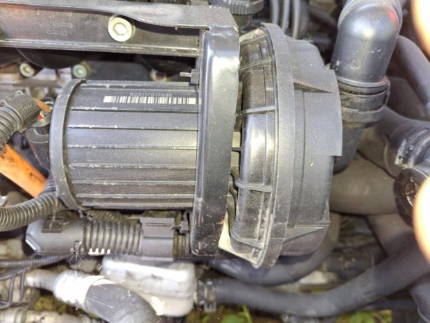 VW Golf IV 1.6 szekunder levegő szivattyú