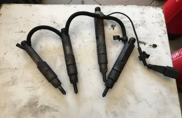 VW Golf IV 1,9 TDI 90LE porlasztó szett