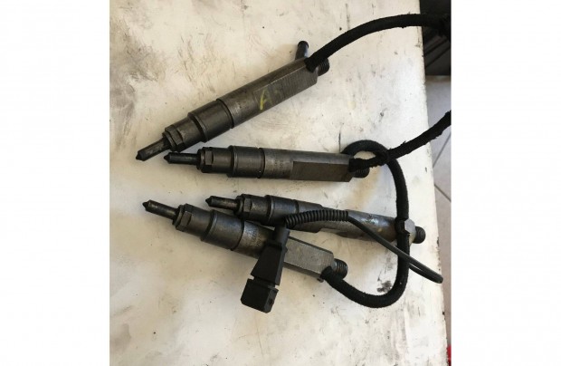 VW Golf IV 1,9 TDI ASV 110LE porlasztó szett