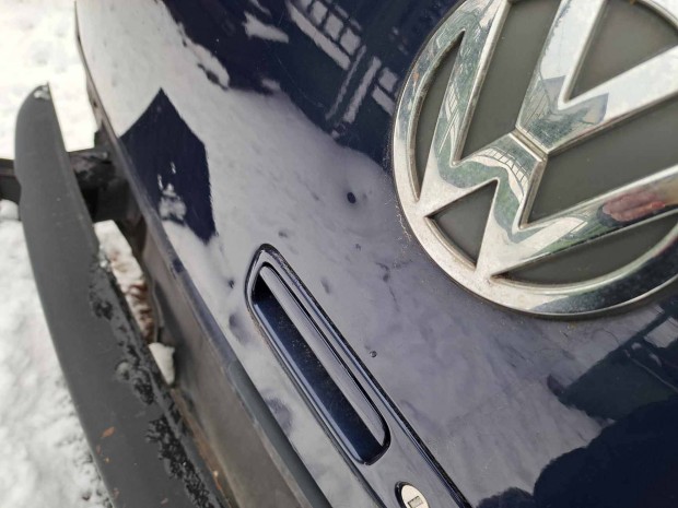 VW Golf IV LB5N csomagtrajt, rozsdamentes llapotban, rszeivel