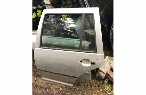 VW Golf IV Variant / bal hátsó ajtó