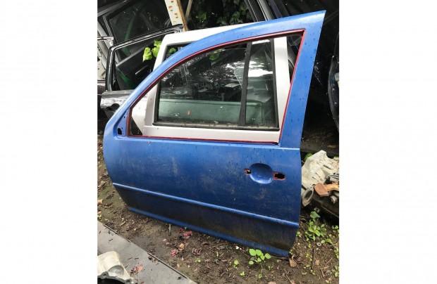 VW Golf IV ( 3 ajtós) bal ajtó
