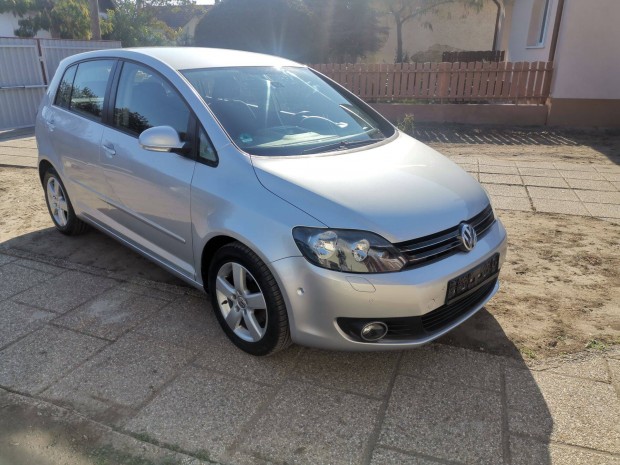 VW Golf Plus 1,2 TSI ,105 LE, jszer llapot, szervzknyv kevs km