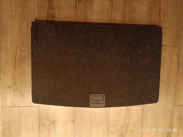 VW Golf Plus csomagt�r panel 