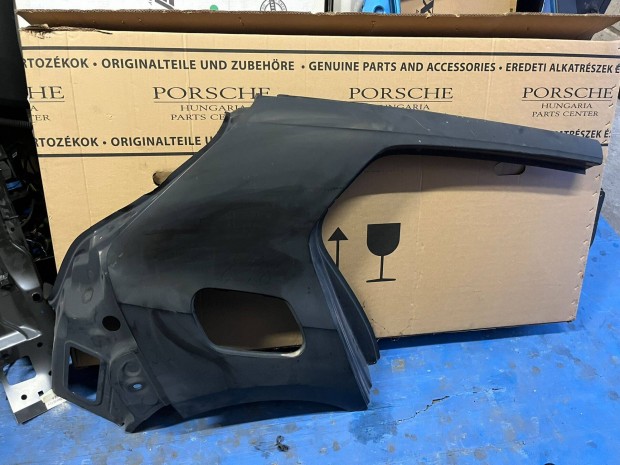 VW Golf VIII (5H) hatchback jobb h�ts� s�rv�d� 5h4809844