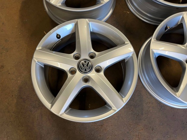 VW Golf VII 16" 5x112 gyári alufelni eladó 16 coll V VI VIII 5 6 7 8