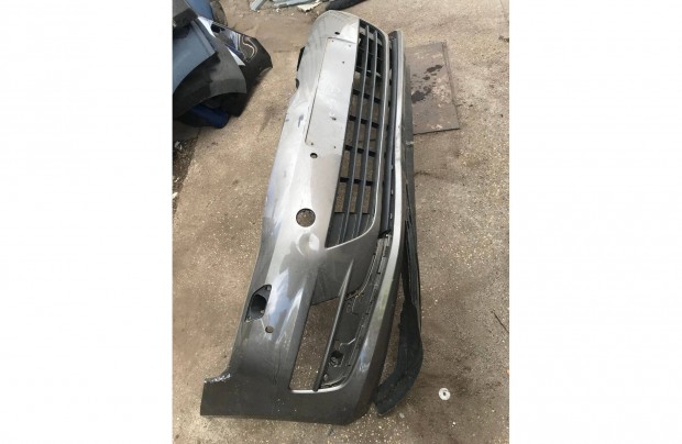 VW Golf VII / első lökhárító ( 4 radaros-mosós)