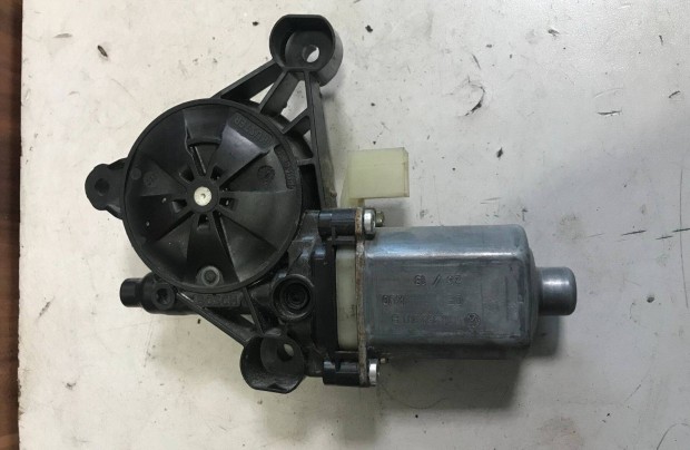 VW Golf VII_ ablakemel motor / bal els 5Q0 959 801 B