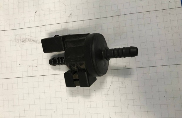 VW Golf V 2,0 TFSI BWA szénszűrő szelep 06E 906 517 A