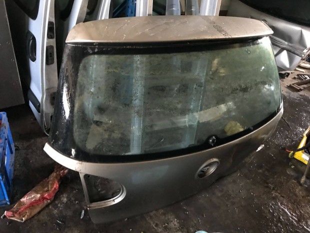 VW Golf V csomagtér ajtó eladó!
