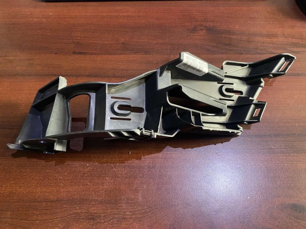 VW Golf bal h�ts� l�kh�r�t� tart� elad�