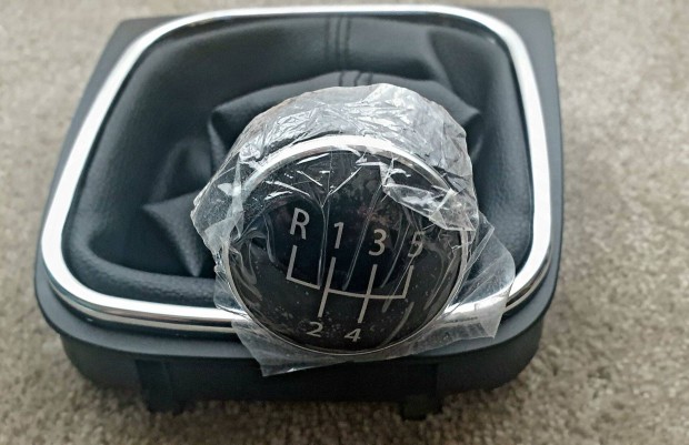 VW Golf sebességváltó gomb,szoknyával
