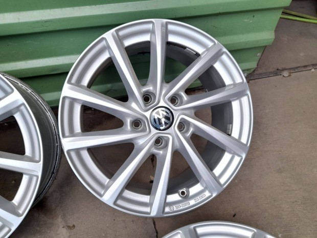 VW Golf touran caddy jetta t-roc alufelni 5x112 16"