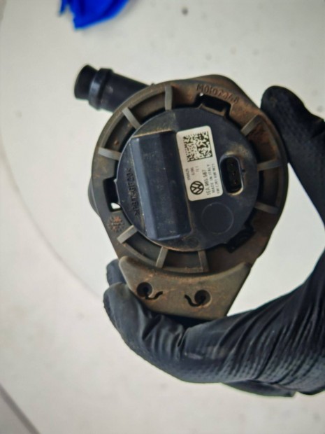 VW ID.3, ID.4 v�zpumpa (haszn�lt) 1EA965567