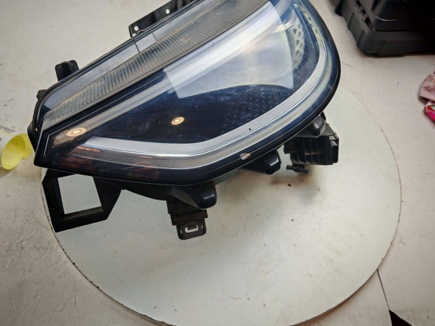 VW ID.3 bal f�nysz�r� (full LED) 10B941035A (haszn�lt)