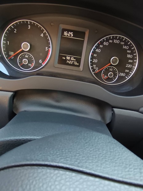 VW Jetta 1.6 Crtdi frissen szervizelve