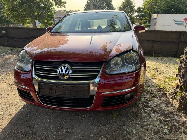 VW Jetta 2.0 FSI Automata, Xenon , Alkatrészei